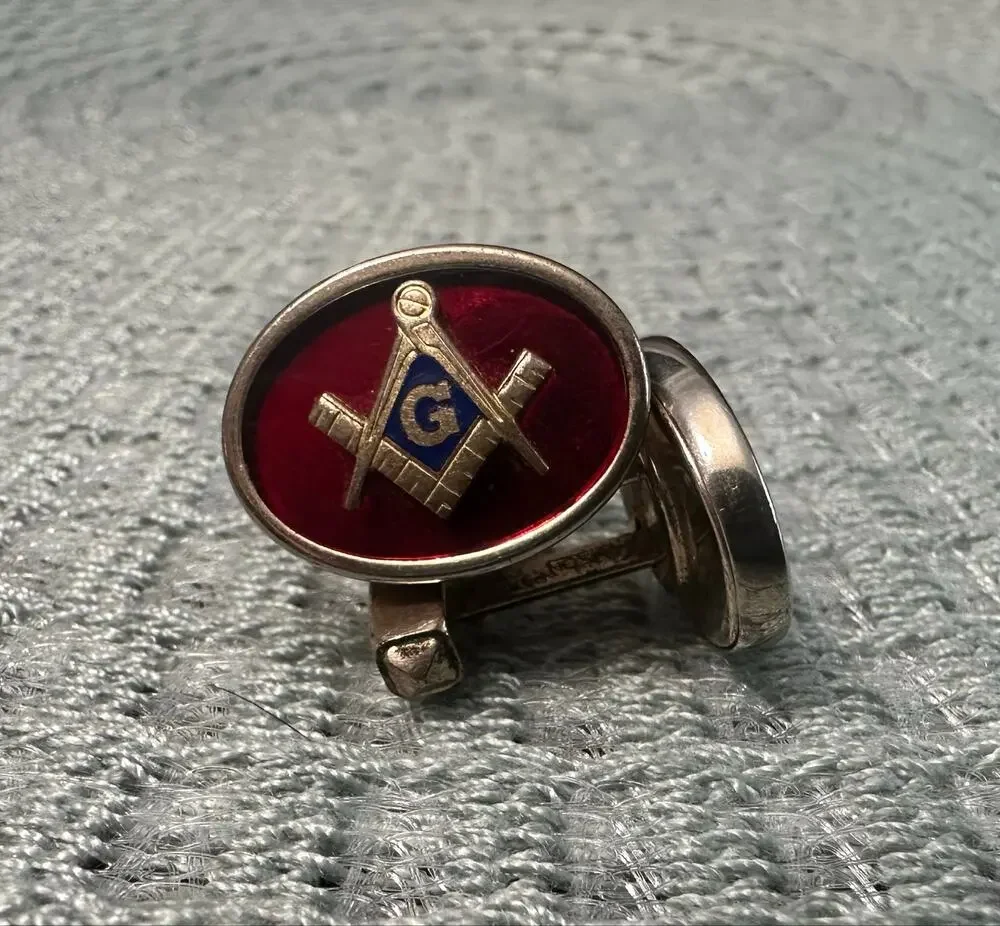 EUC Vintage Freemason Masonic Cufflinks Pair Gold Tone Red Enamel